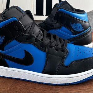 Nike Air Jordan 1 Mid Men’s Black & Blue Size 12